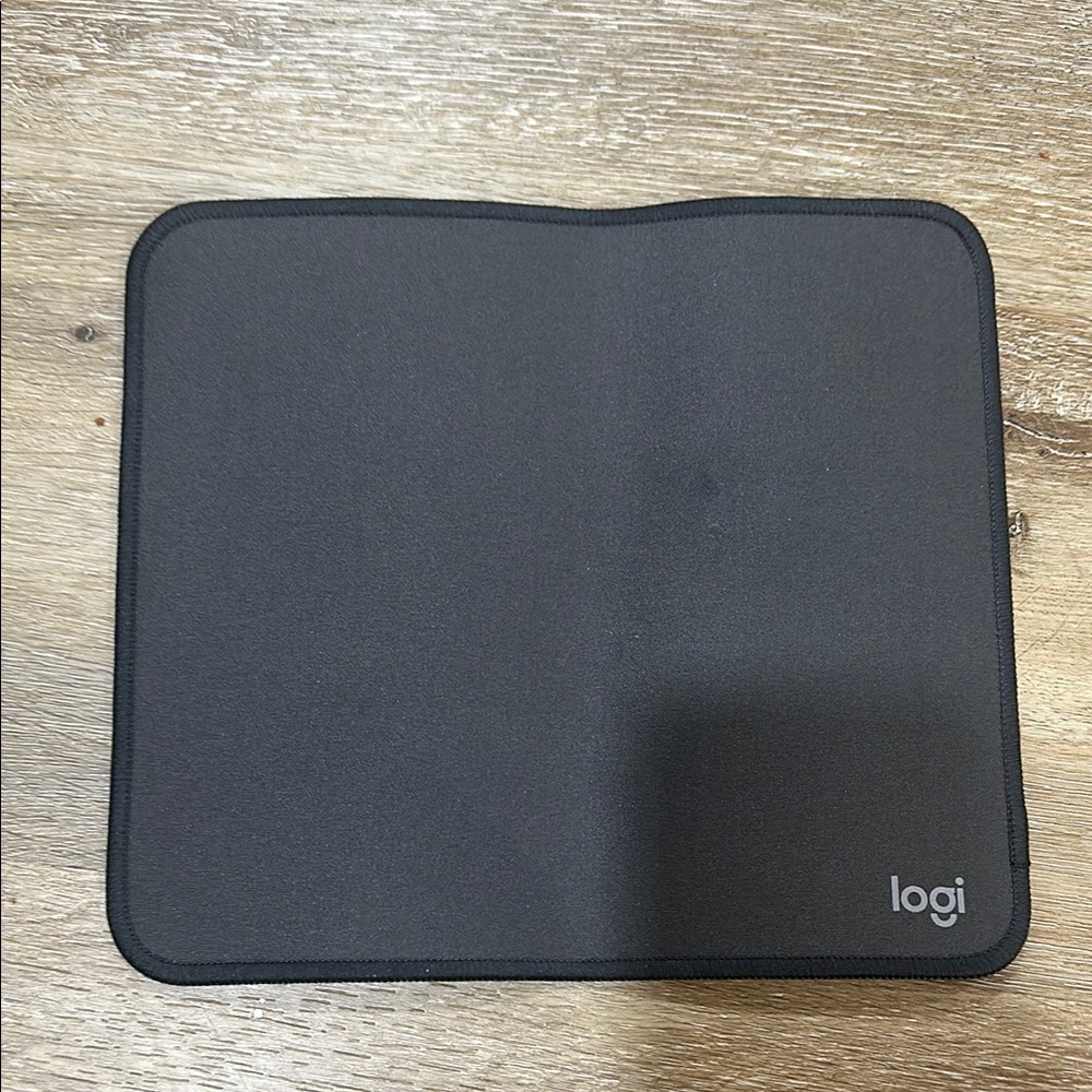 NWT 8x9 in logi mousepad